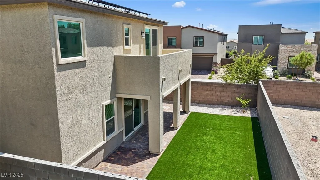9221 Alden Pointe, Las Vegas, NV 89143
