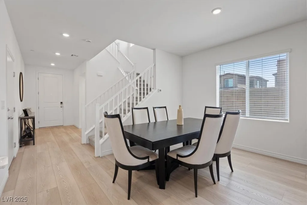 9221 Alden Pointe, Las Vegas, NV 89143