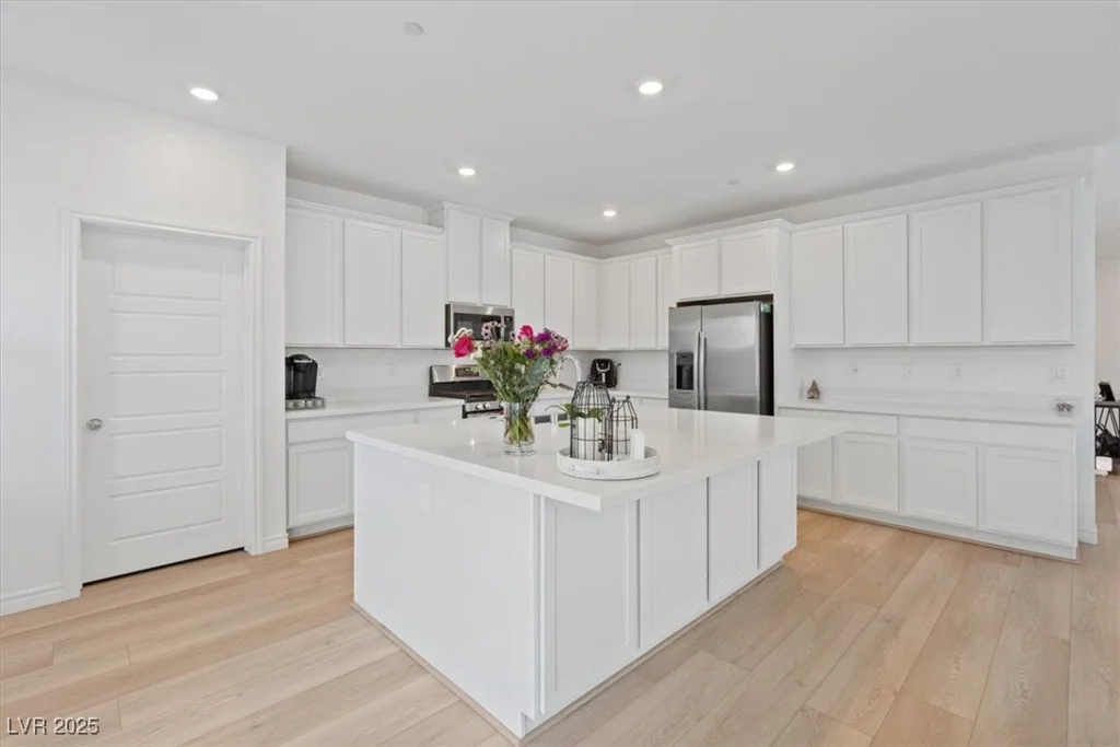 9221 Alden Pointe, Las Vegas, NV 89143