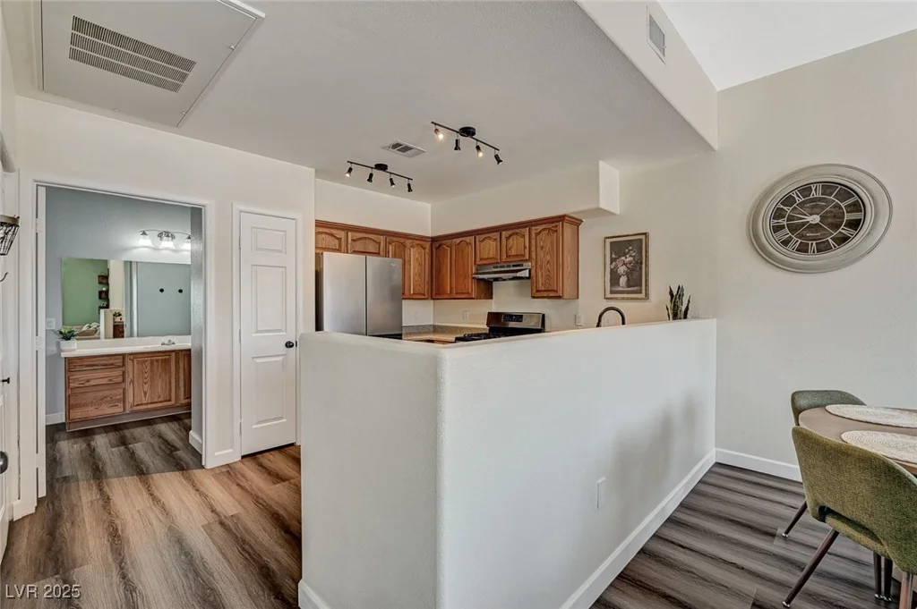 9303 Gilcrease, Las Vegas, NV 89149