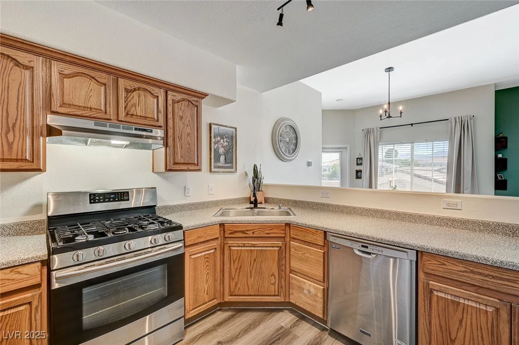 9303 Gilcrease, Las Vegas, NV 89149