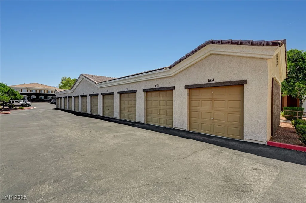 9303 Gilcrease, Las Vegas, NV 89149