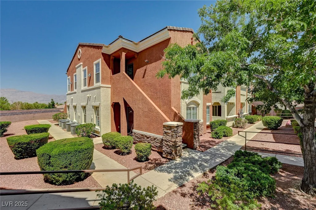 9303 Gilcrease, Las Vegas, NV 89149