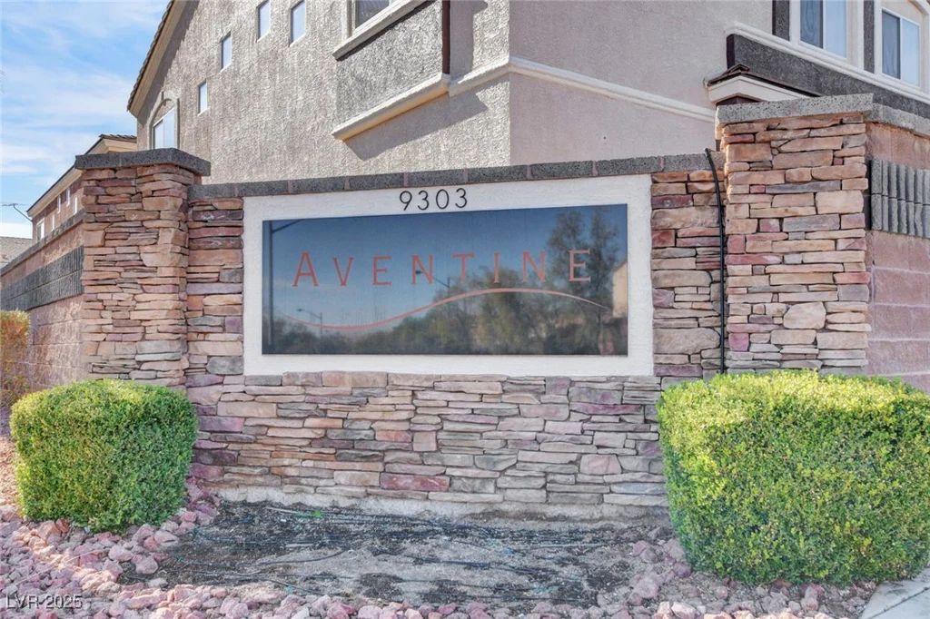 9303 Gilcrease, Las Vegas, NV 89149