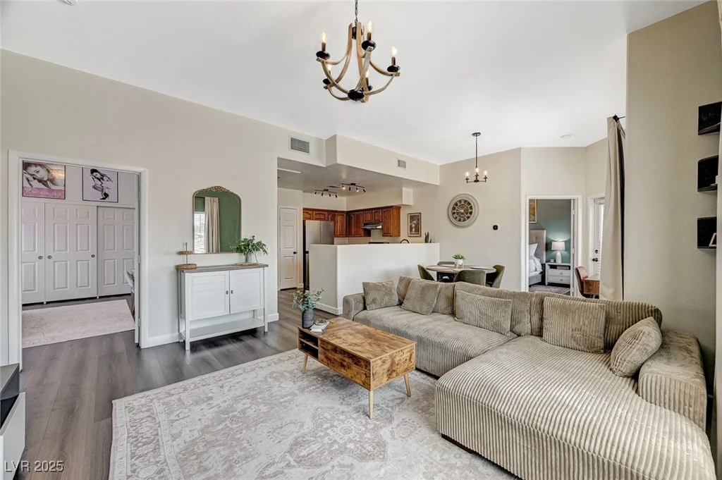 9303 Gilcrease, Las Vegas, NV 89149