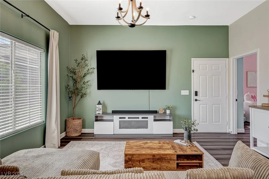 9303 Gilcrease, Las Vegas, NV 89149