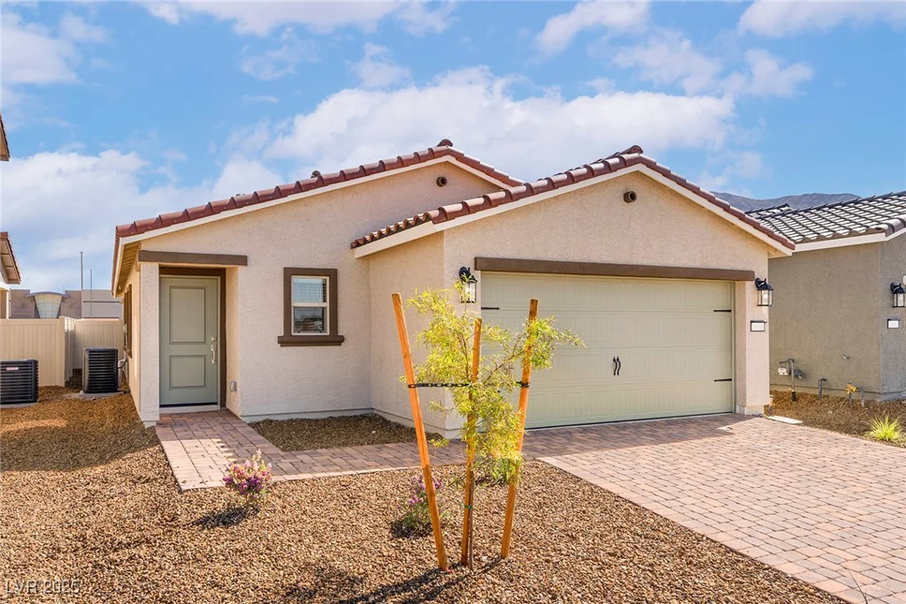 2618 Lily Point, Las Vegas, NV 89156