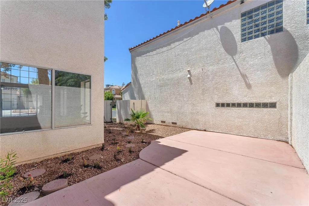 3440 White Mission, Las Vegas, NV 89129