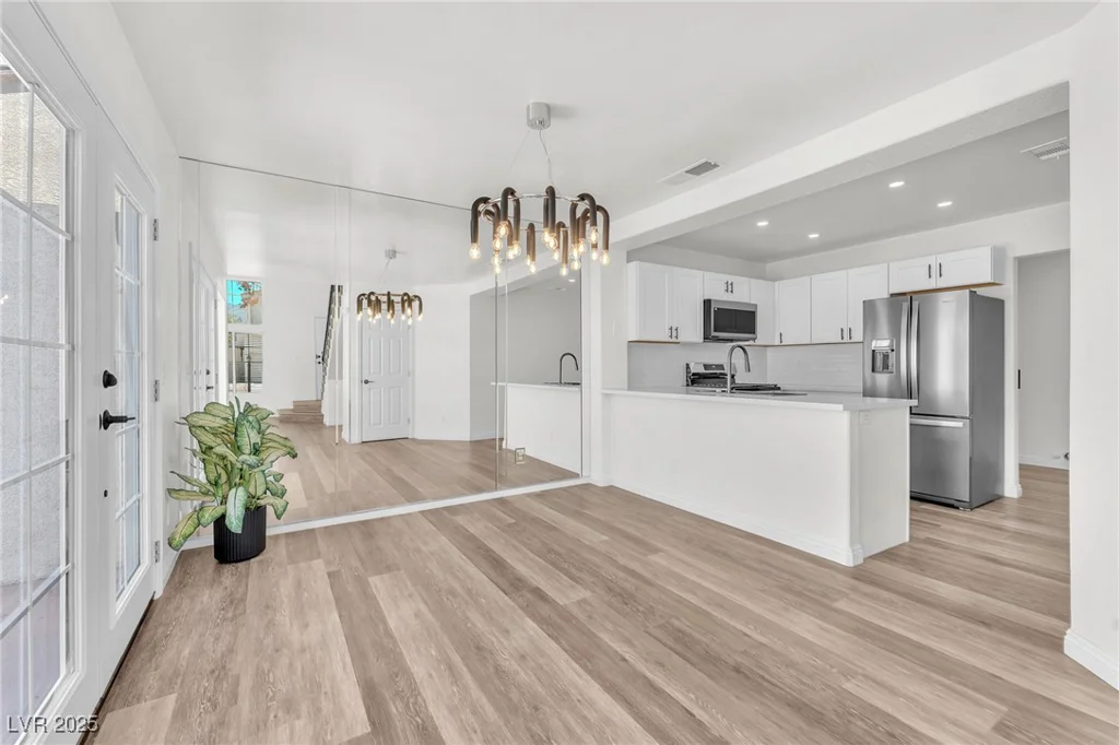 3440 White Mission, Las Vegas, NV 89129