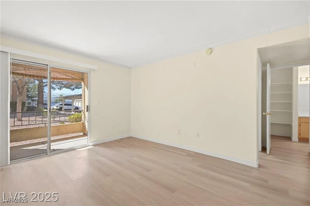 7885 Flamingo, Las Vegas, NV 89147