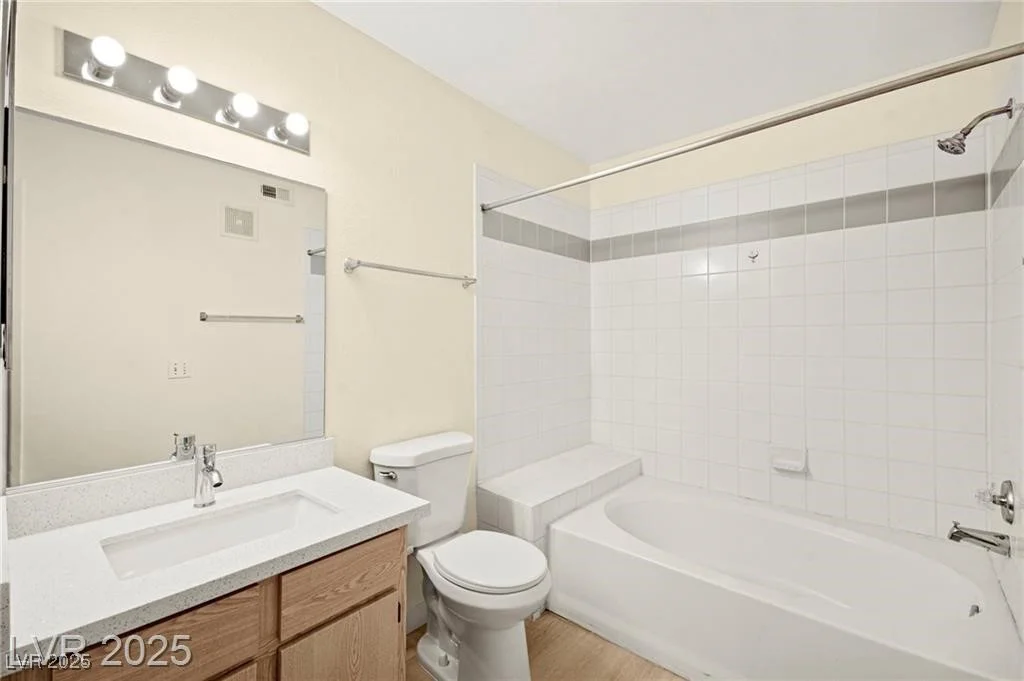 7885 Flamingo, Las Vegas, NV 89147