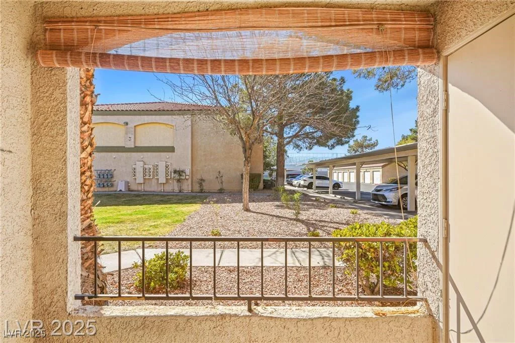 7885 Flamingo, Las Vegas, NV 89147