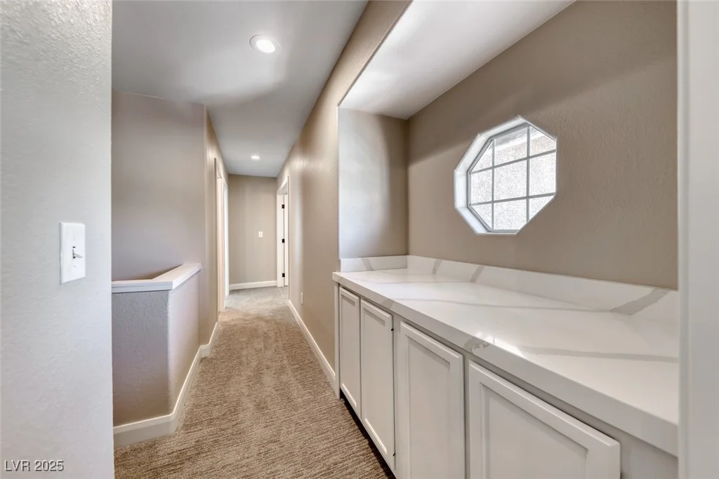 9261 Apache Springs, Las Vegas, NV 89117