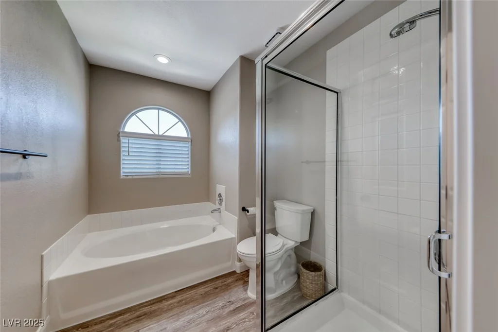 9261 Apache Springs, Las Vegas, NV 89117