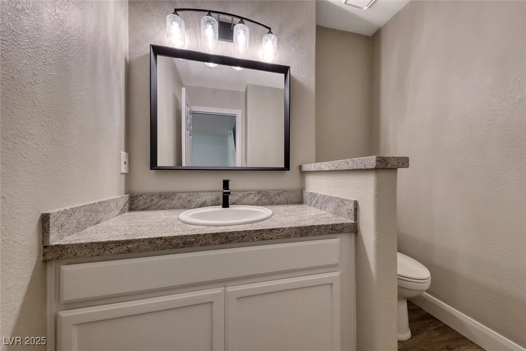9261 Apache Springs, Las Vegas, NV 89117
