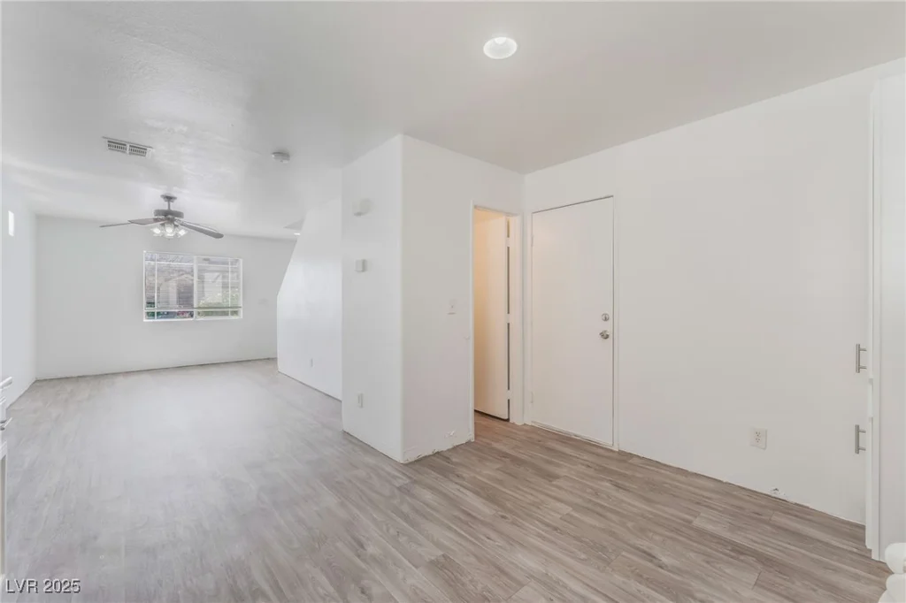 2149 Clancy, Las Vegas, NV 89156