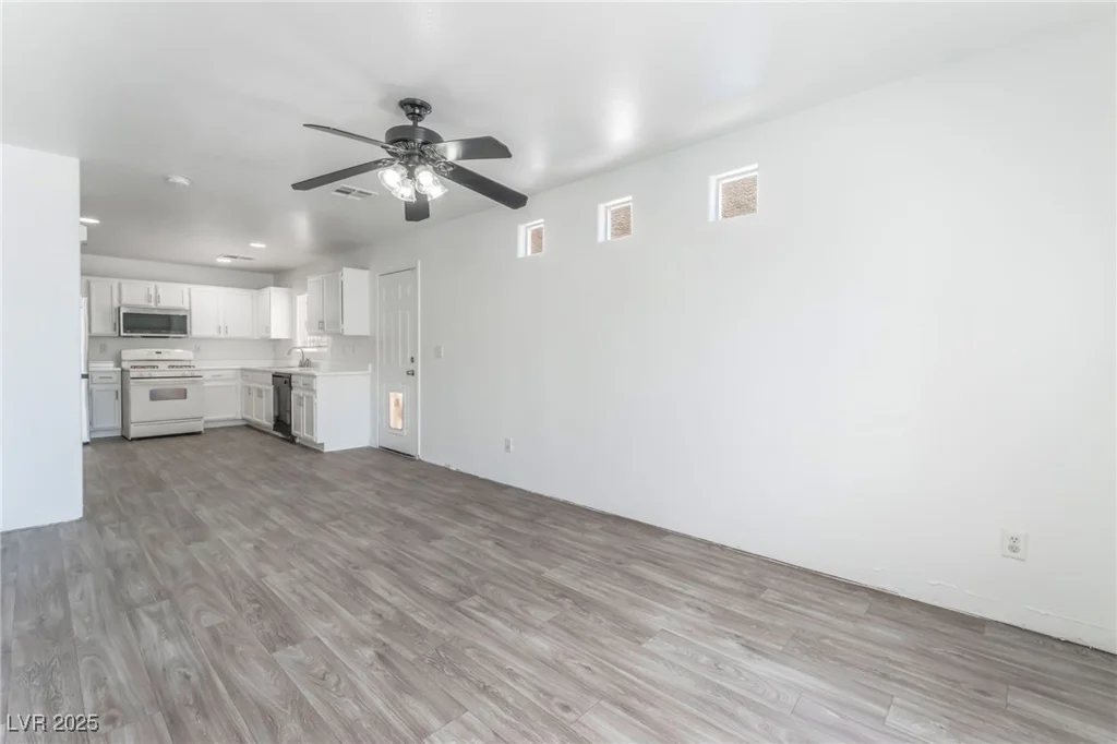 2149 Clancy, Las Vegas, NV 89156