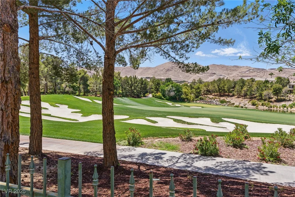 11775 Woodbrook, Las Vegas, NV 89141