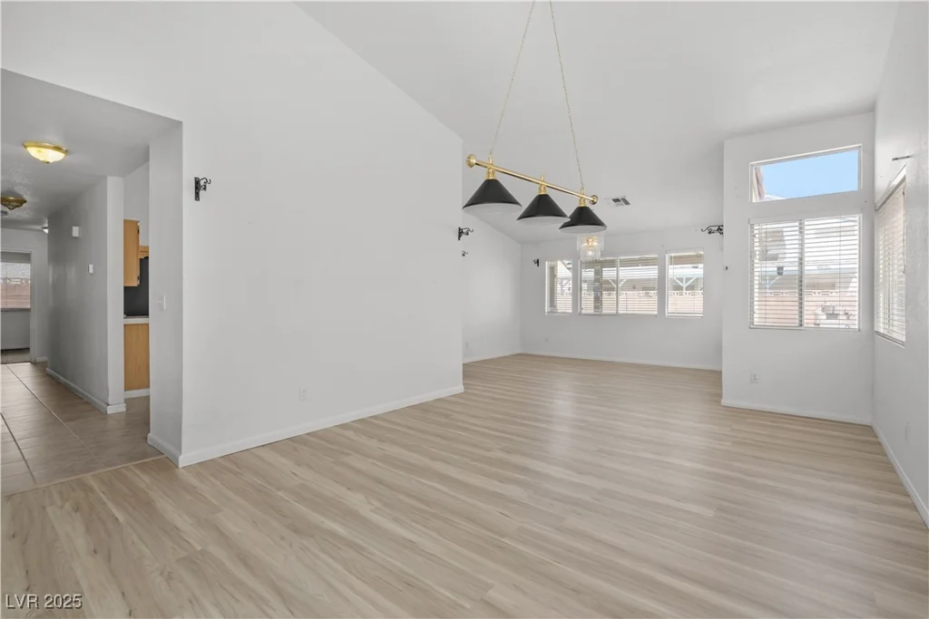 920 Serpentina, Las Vegas, NV 89123