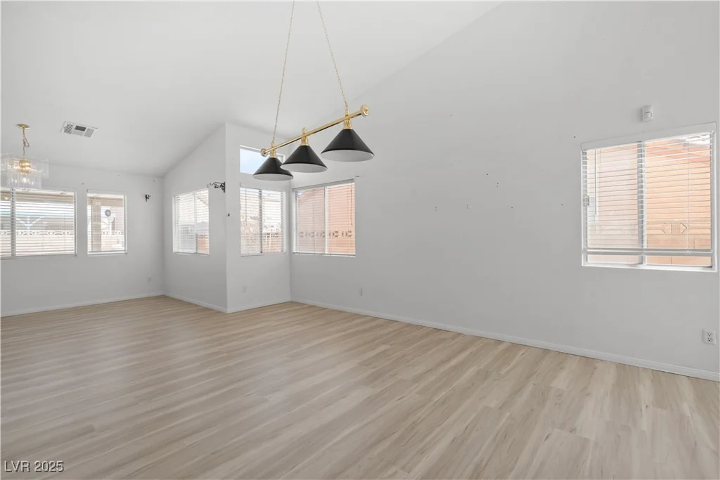 920 Serpentina, Las Vegas, NV 89123