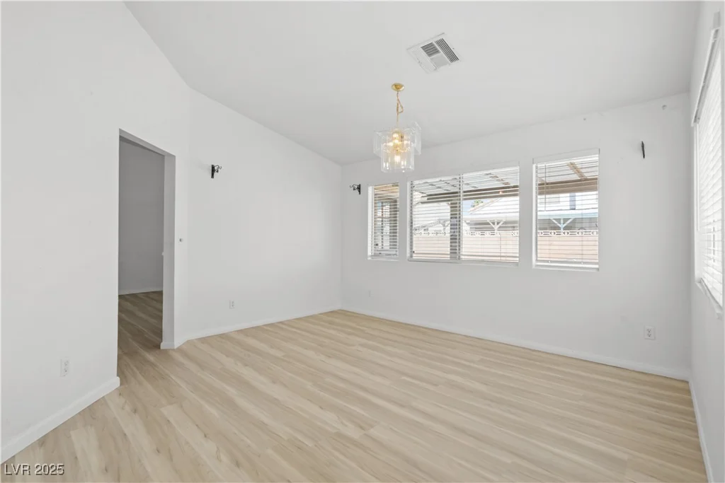 920 Serpentina, Las Vegas, NV 89123