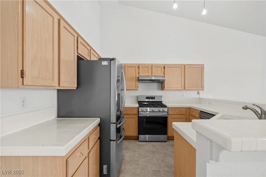 920 Serpentina, Las Vegas, NV 89123