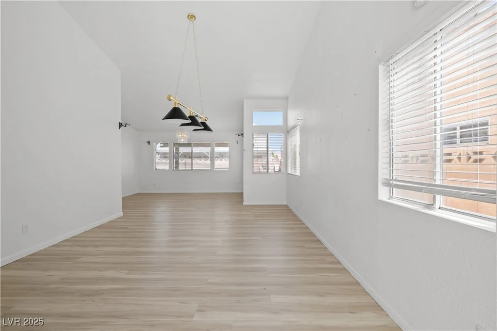 920 Serpentina, Las Vegas, NV 89123