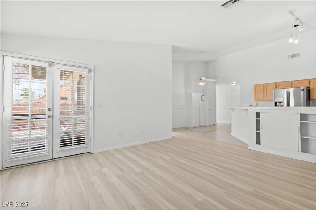 920 Serpentina, Las Vegas, NV 89123