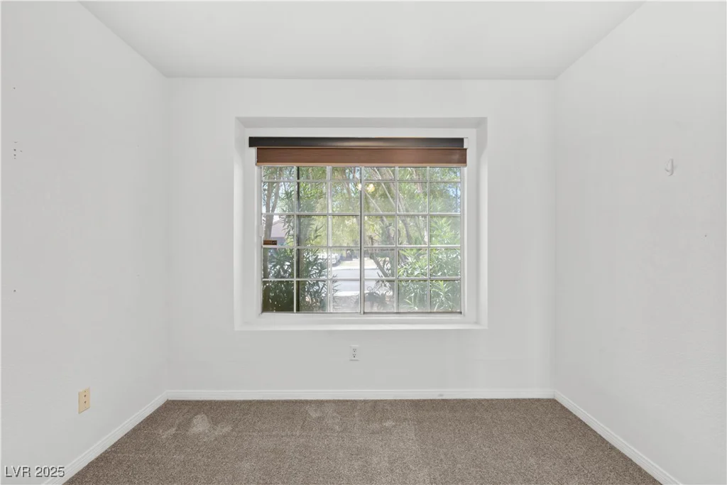 920 Serpentina, Las Vegas, NV 89123