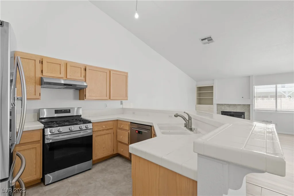 920 Serpentina, Las Vegas, NV 89123