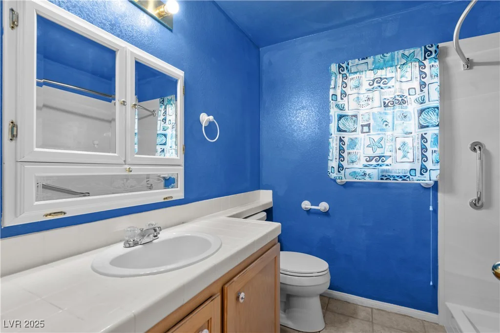 920 Serpentina, Las Vegas, NV 89123