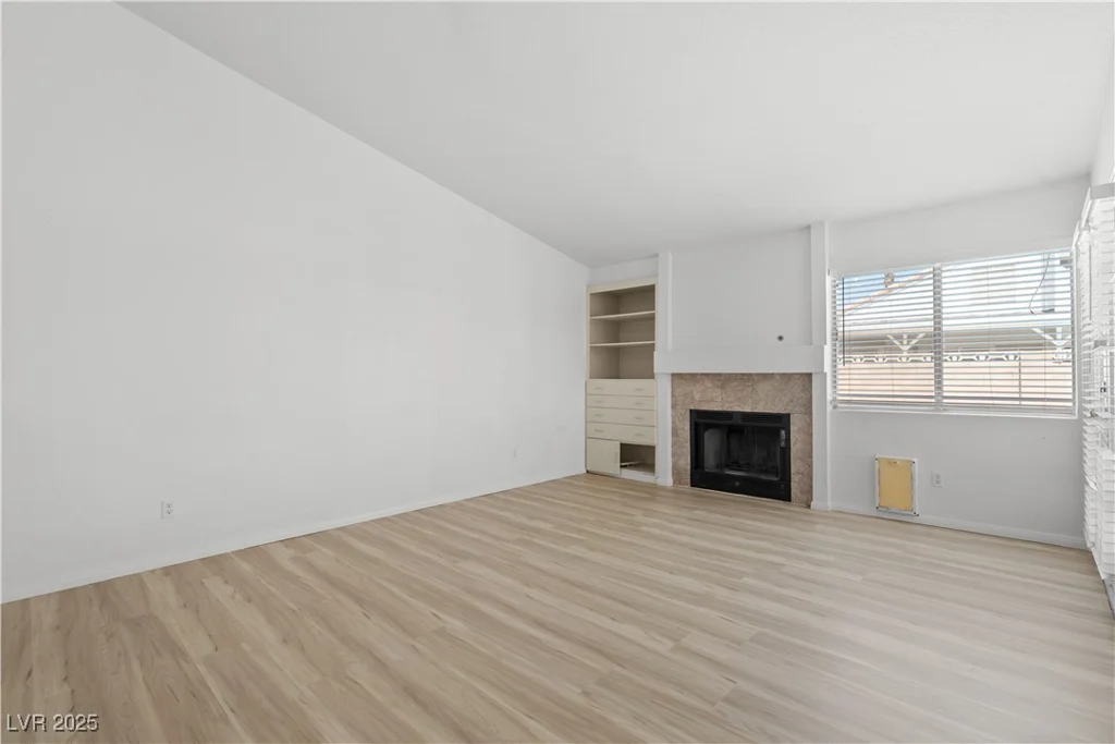 920 Serpentina, Las Vegas, NV 89123