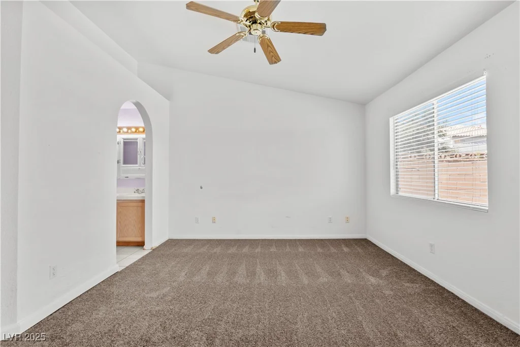 920 Serpentina, Las Vegas, NV 89123