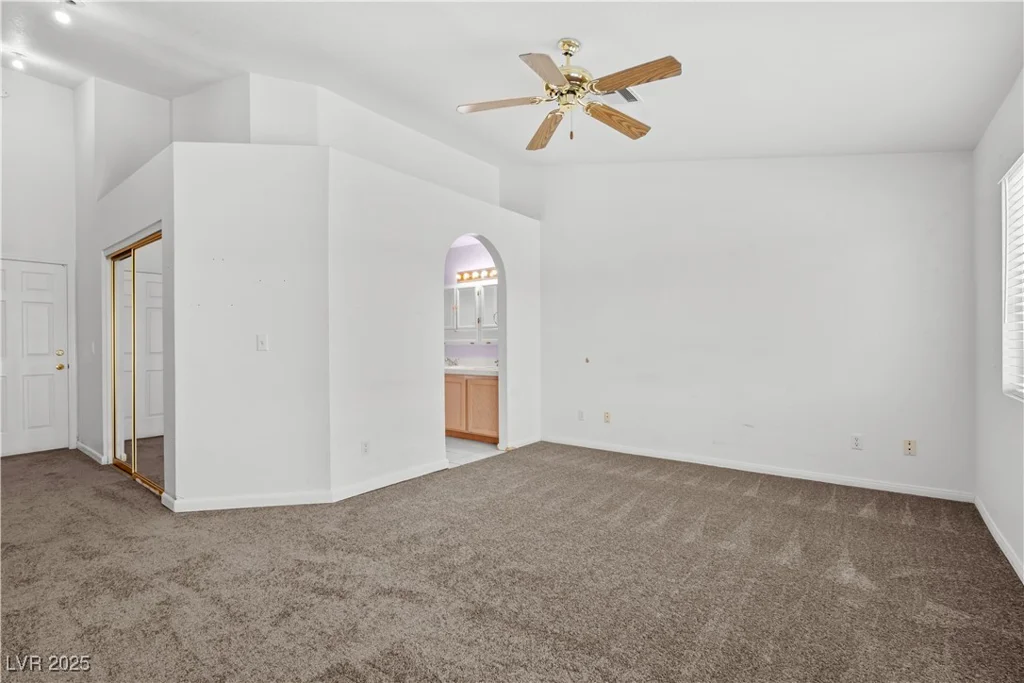 920 Serpentina, Las Vegas, NV 89123