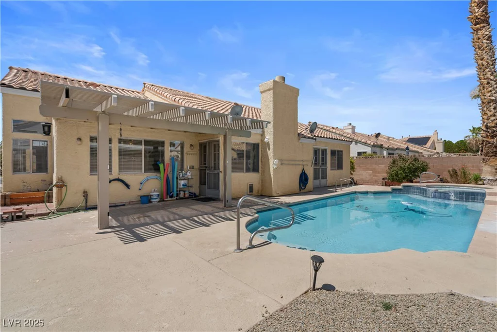 920 Serpentina, Las Vegas, NV 89123
