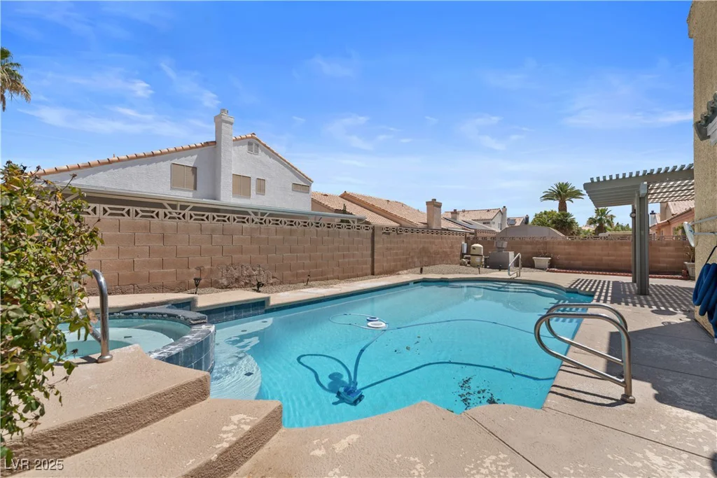 920 Serpentina, Las Vegas, NV 89123