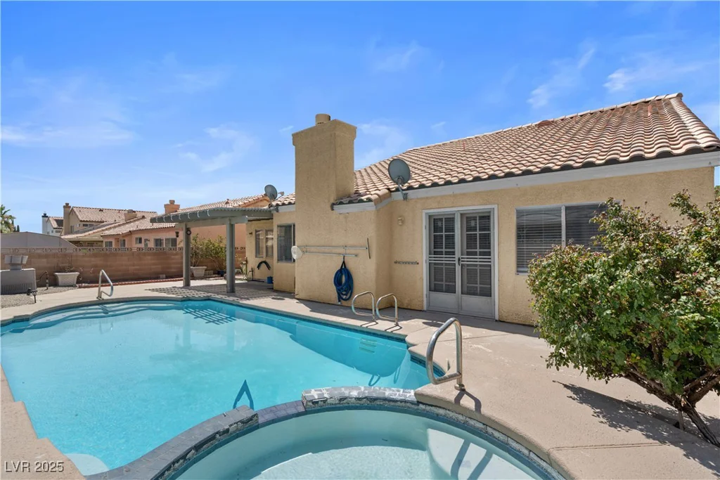920 Serpentina, Las Vegas, NV 89123