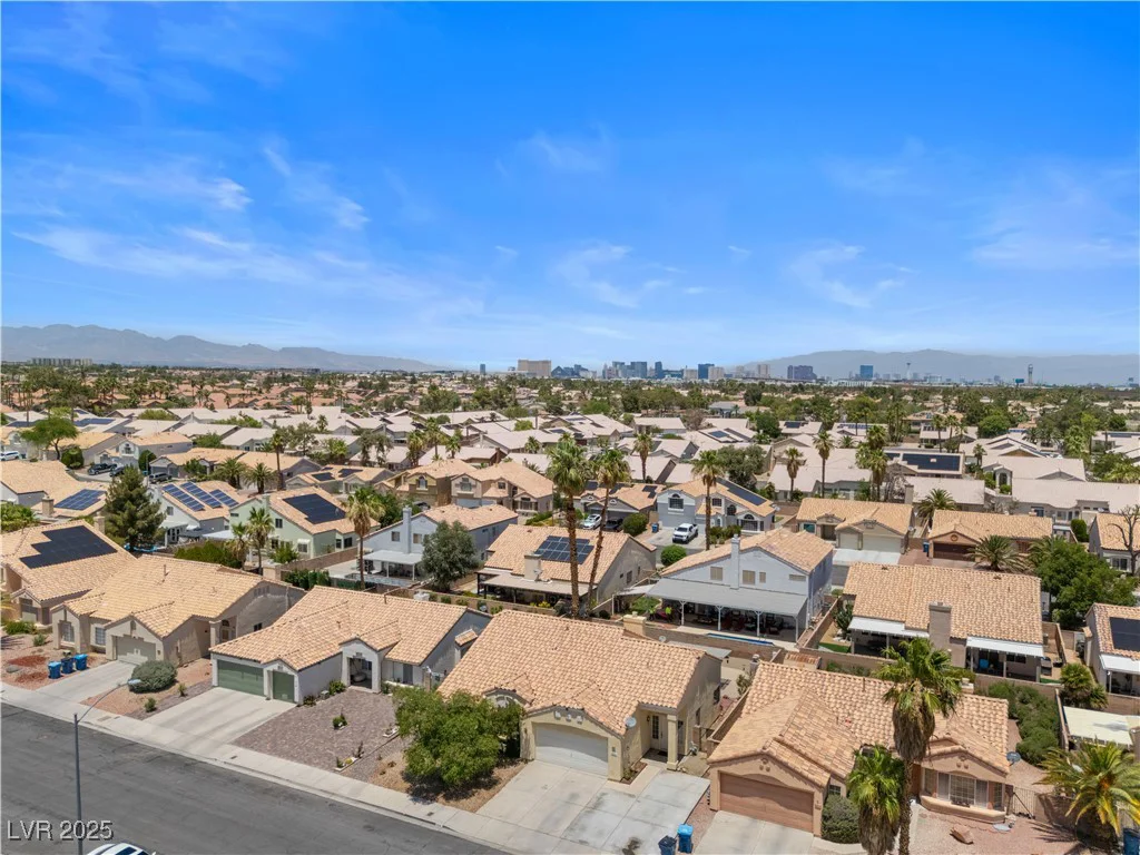 920 Serpentina, Las Vegas, NV 89123