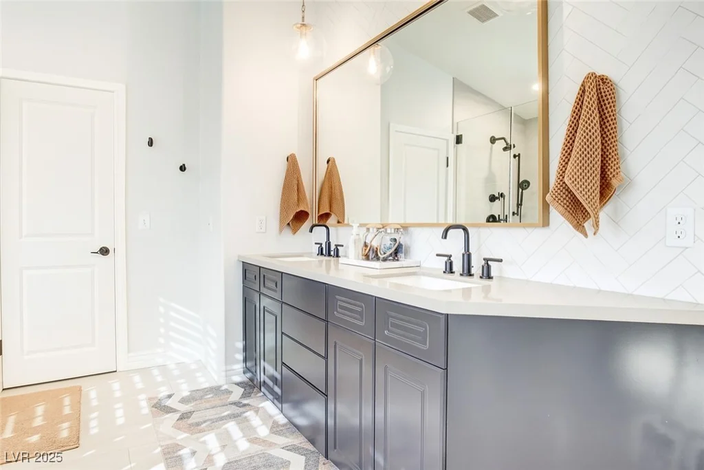 1513 Ravanusa, Henderson, NV 89052