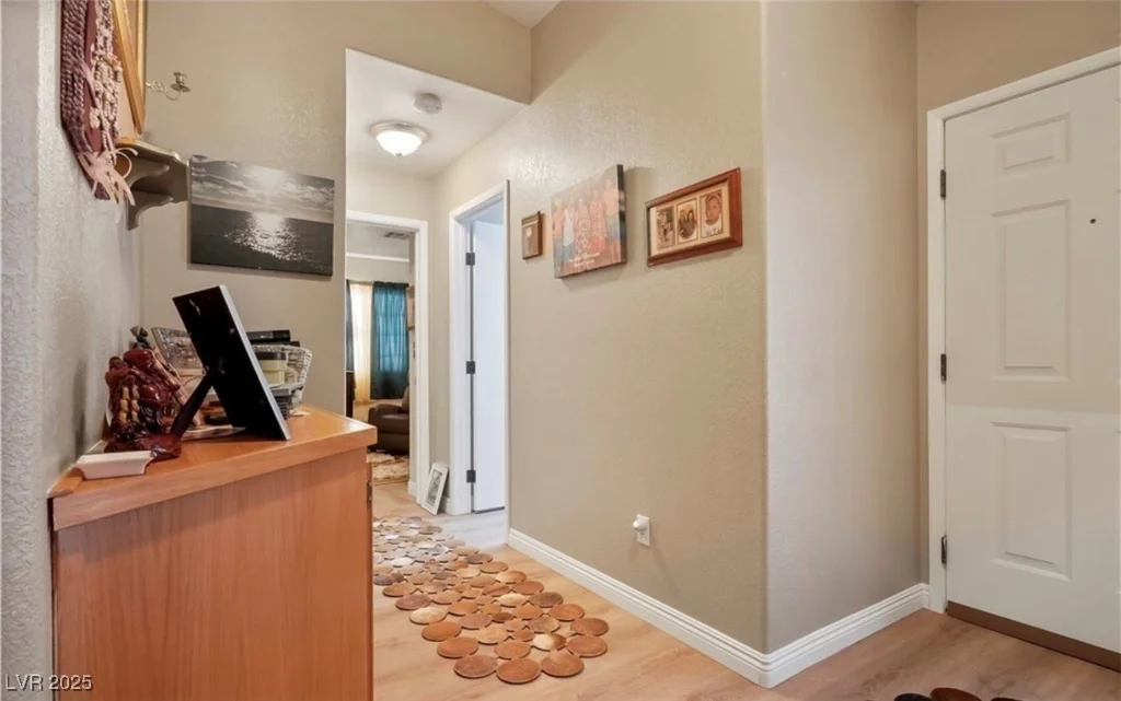 4314 Flaming Ridge, Las Vegas, NV 89147
