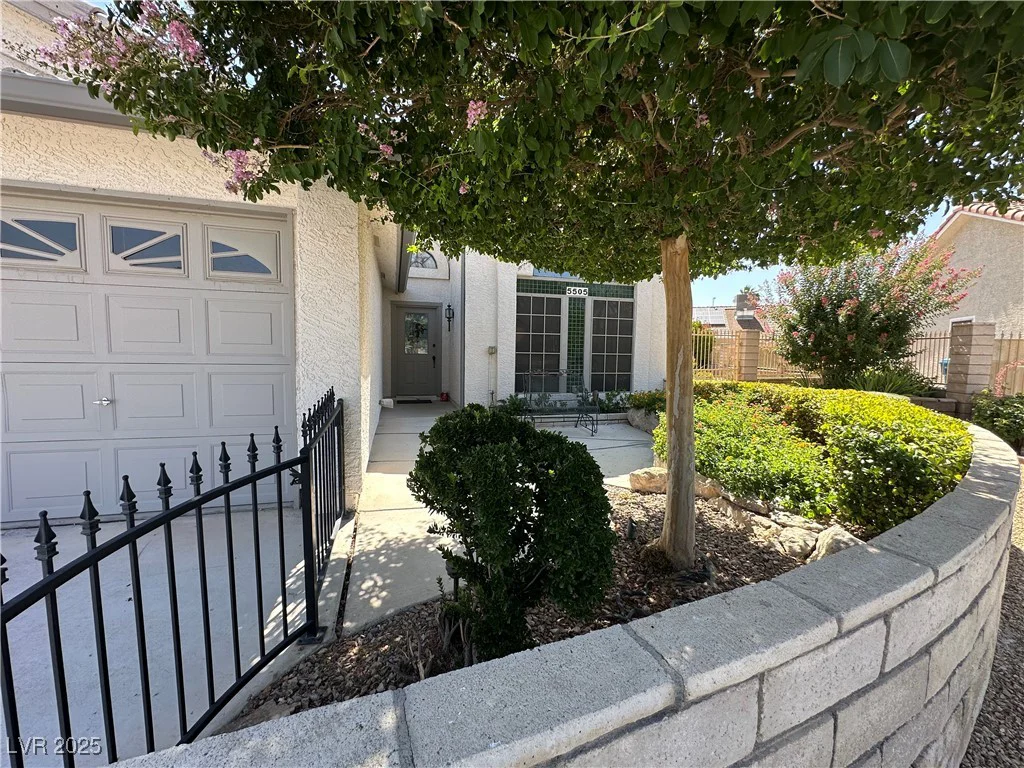 5505 Excelsior Springs, Las Vegas, NV 89130