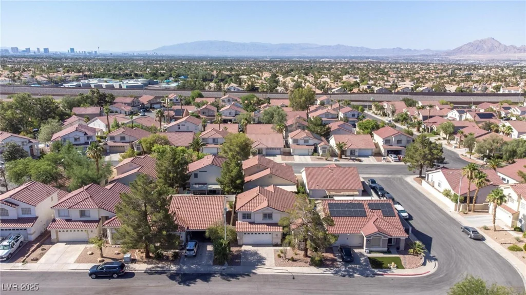 1910 Coyote Pass, Henderson, NV 89012