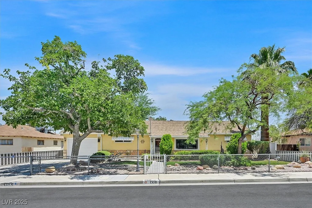 1331 Melville, Las Vegas, NV 89102
