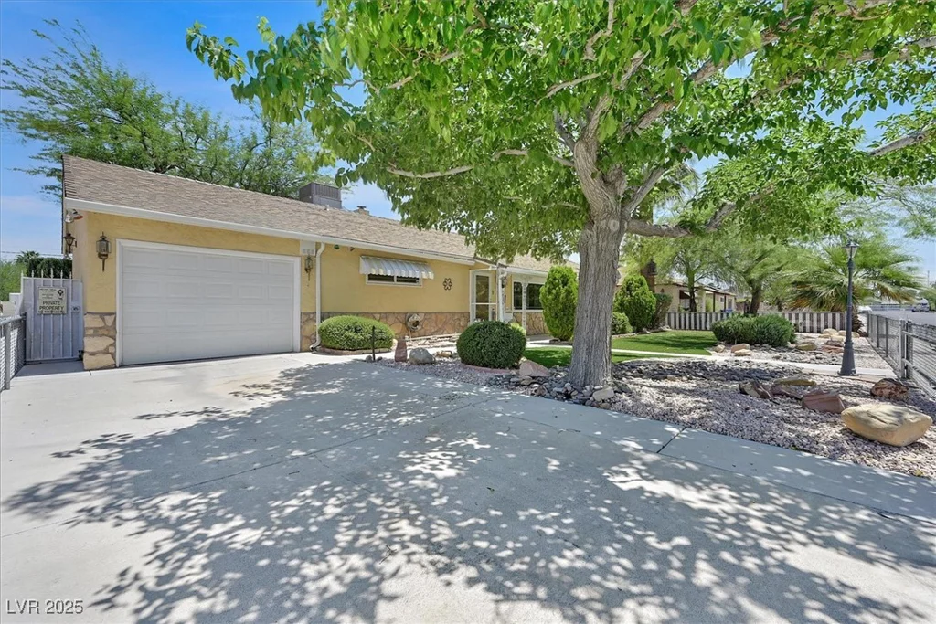 1331 Melville, Las Vegas, NV 89102