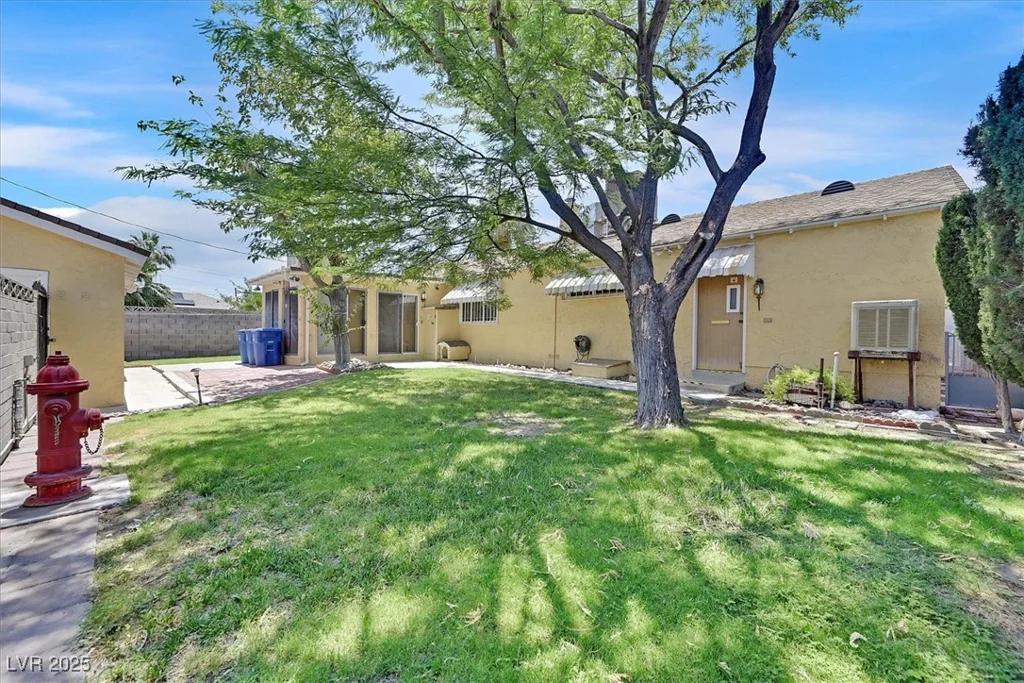 1331 Melville, Las Vegas, NV 89102