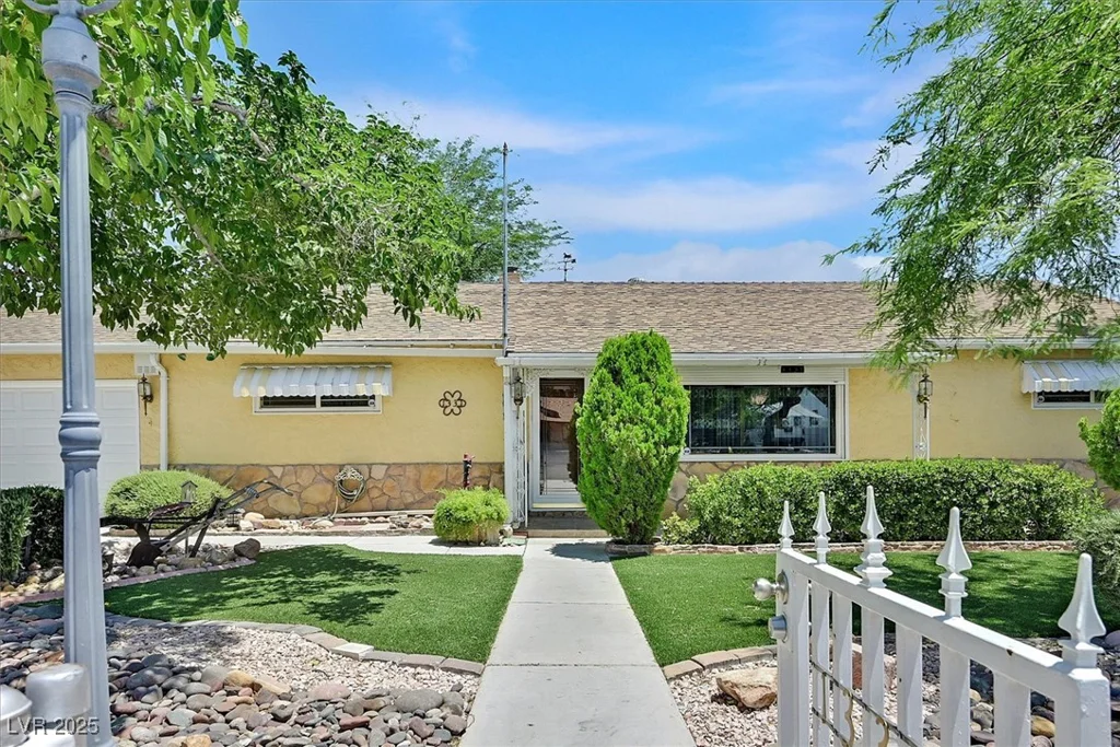 1331 Melville, Las Vegas, NV 89102