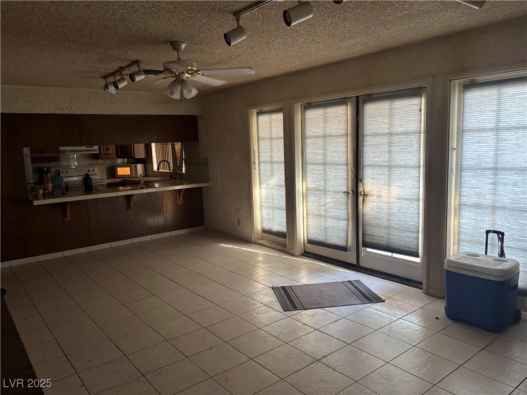 4928 Philadelphia, Las Vegas, NV 89104