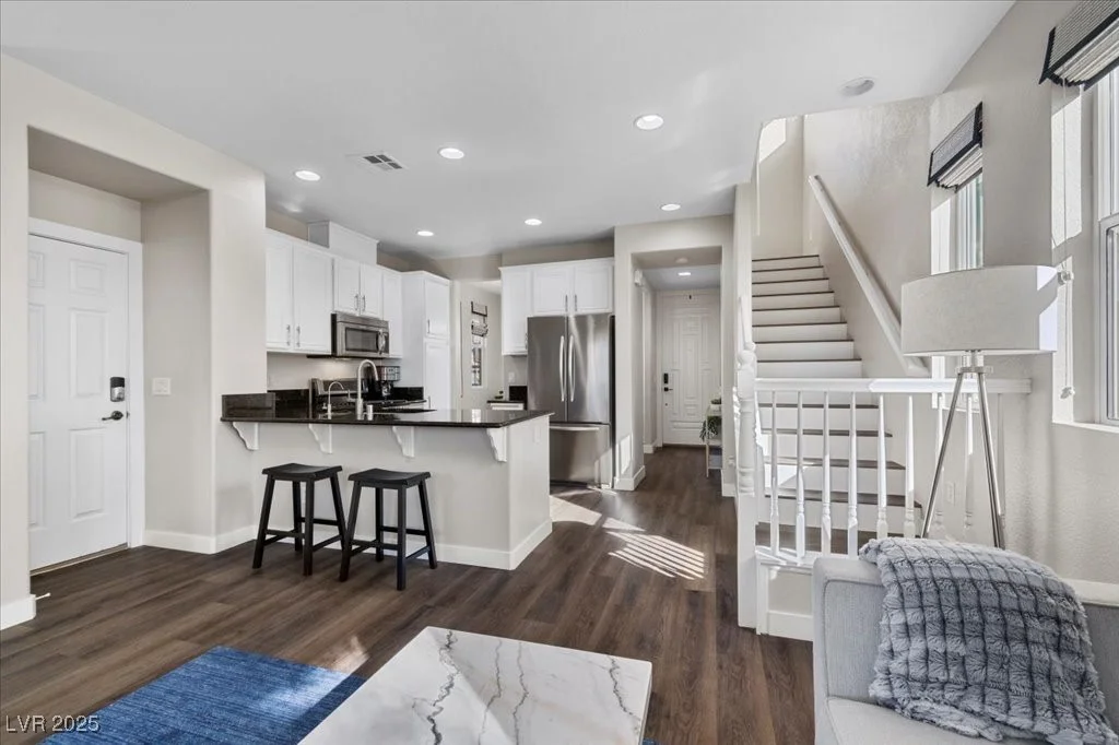 8353 Lower Trailhead, Las Vegas, NV 89113