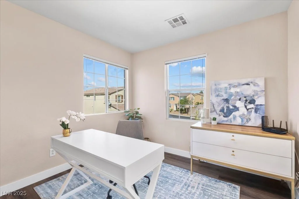 8353 Lower Trailhead, Las Vegas, NV 89113