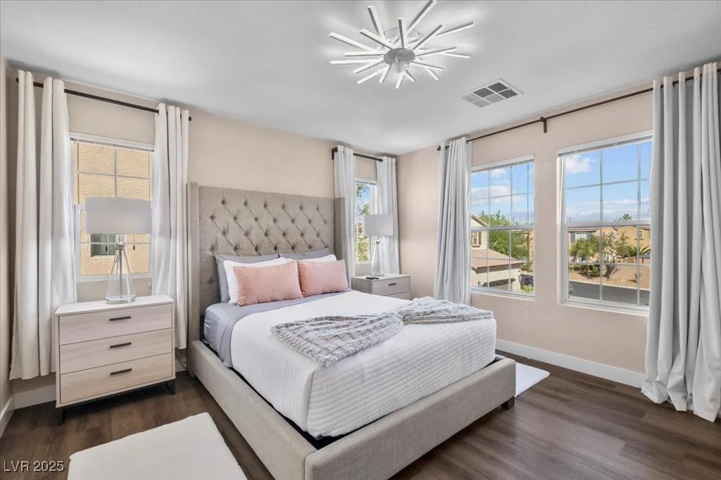 8353 Lower Trailhead, Las Vegas, NV 89113